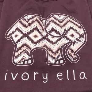 2 Ivory Ella T-Shirts